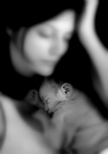 Grup de suport pentru proaspete mamici - Depresia postpartum